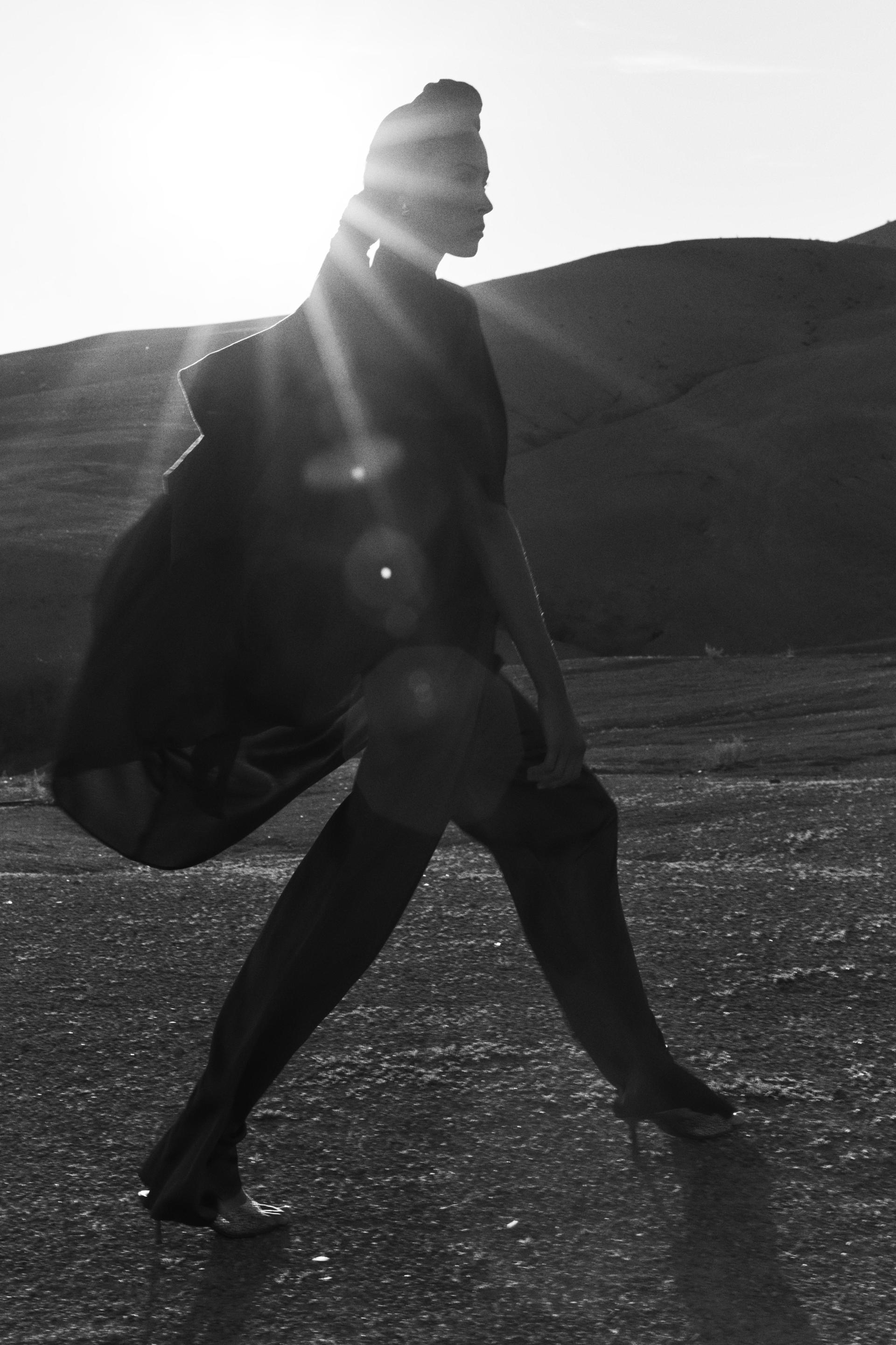 FLOWING SATIN PLEATED TROUSERS